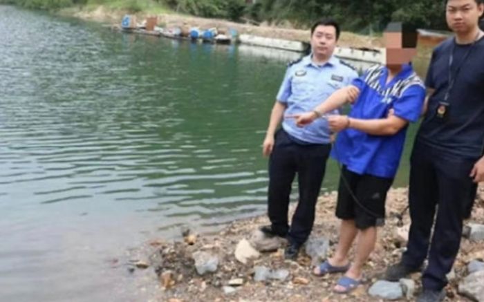 Ô tô lao xuống sông khiến người cha thiệt mạng, cảnh sát điều tra phát hiện sự thật không ngờ