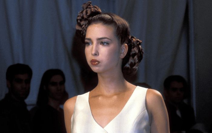 Ảnh hiếm về con gái cưng của ông Donald Trump thời còn làm người mẫu