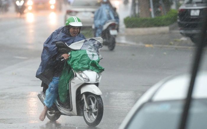 Dự báo thời tiết hôm nay (9/11): Nam Bộ mưa lớn vào chiều tối