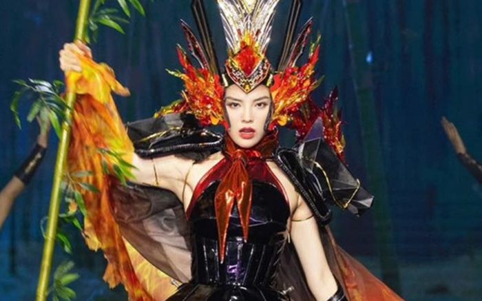 Hoa hậu Kỳ Duyên xoay xở ra sao khi lạc mất trang phục dân tộc?