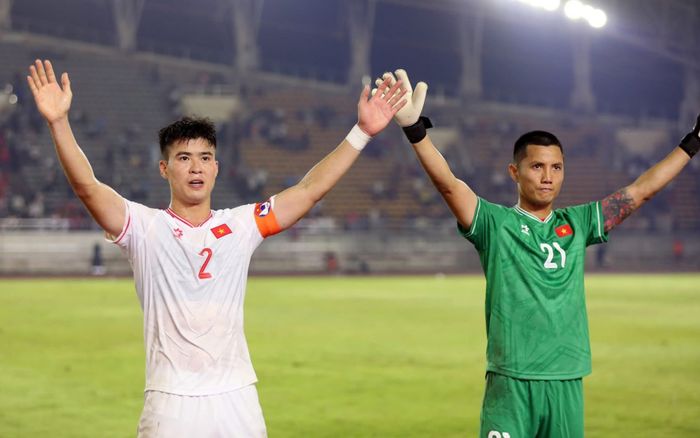 Thông điệp mạnh mẽ của thủ môn Đình Triệu sau sai lầm