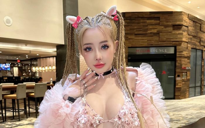 Hình ảnh lạ của Ngân 98 gây choáng - Saostar.vn
