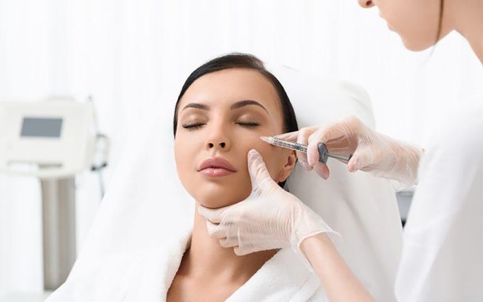Tranh cãi về tiêm Botox