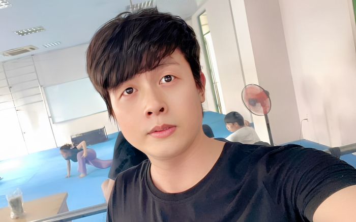 Hòa Hiệp công bố ngày quan trọng ở tuổi 42, mời mọi người đến chung vui