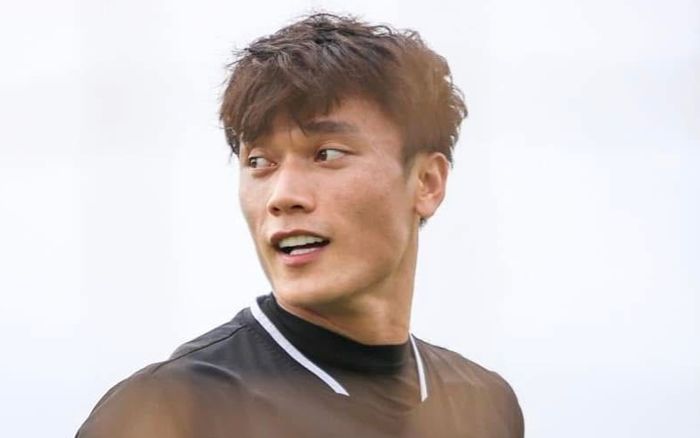 Thủ môn Bùi Tiến Dũng lên Gia Lai tái ngộ HAGL