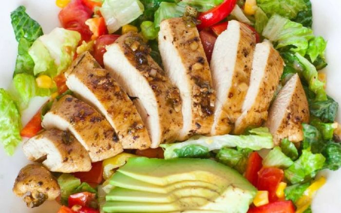 Công thức chế biến ức gà thơm ngon giúp thực đơn giảm cân không nhàm chán