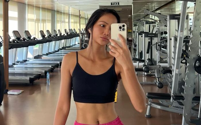 Clip H'Hen Niê và bạn trai tình tứ giữa phố gây chú ý