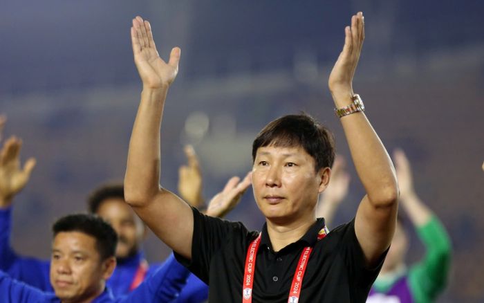 Tài nghệ của HLV Kim Sang Sik cao hơn Troussier