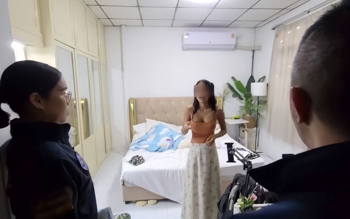 Nữ người mẫu bị bắt vì quay clip nhạy cảm