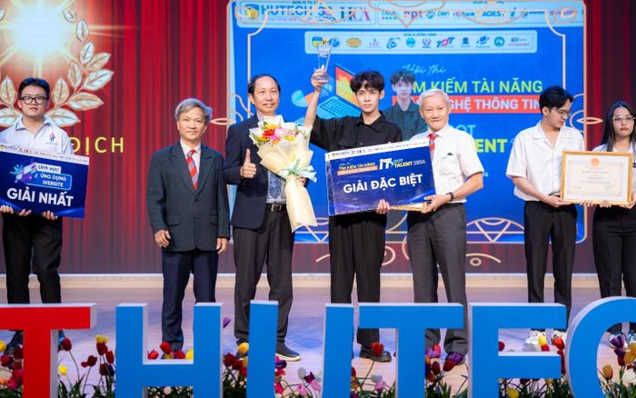 Fake News Detection: Bước đột phá của sinh viên HUTECH tại IT Got Talent 2024