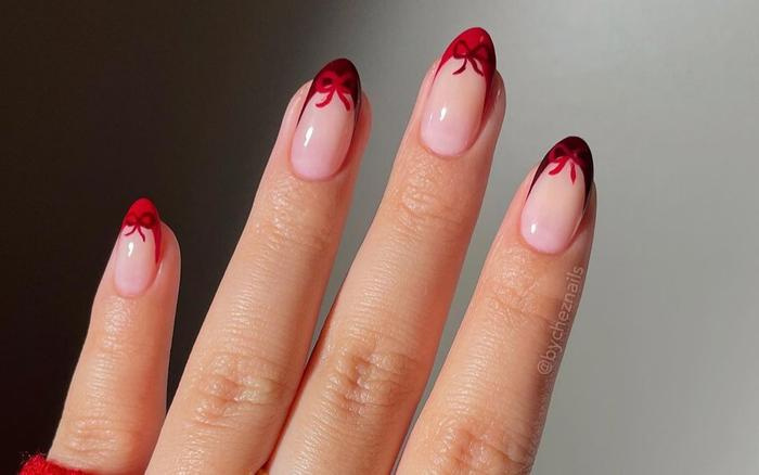 Gợi ý những kiểu nails đơn giản dành cho phái nữ nhân dịp Giáng Sinh