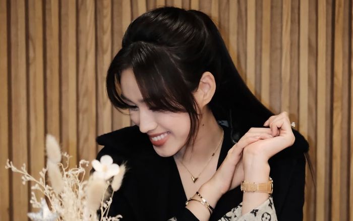 Đỗ Thị Hà và bạn trai thiếu gia hẹn hò nhân dịp Giáng sinh?
