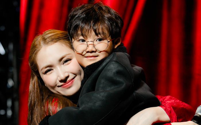 Hoà Minzy chi hàng trăm triệu đồng để làm một việc ý nghĩa