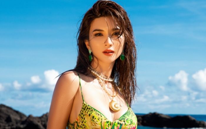 Vẻ đẹp phồn thực của nữ diễn viên có cát xê 2000 USD khi mới 16 tuổi