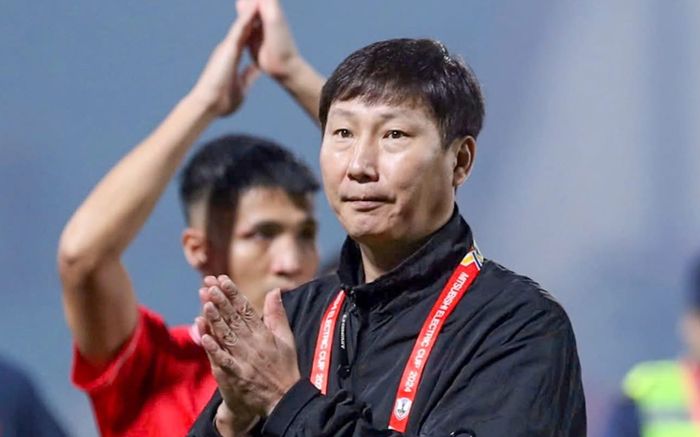 HLV Kim Sang Sik chưa an tâm