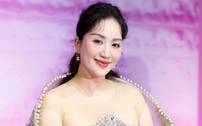 Khánh Thi làm rõ chuyện không thích một Á hậu nổi tiếng