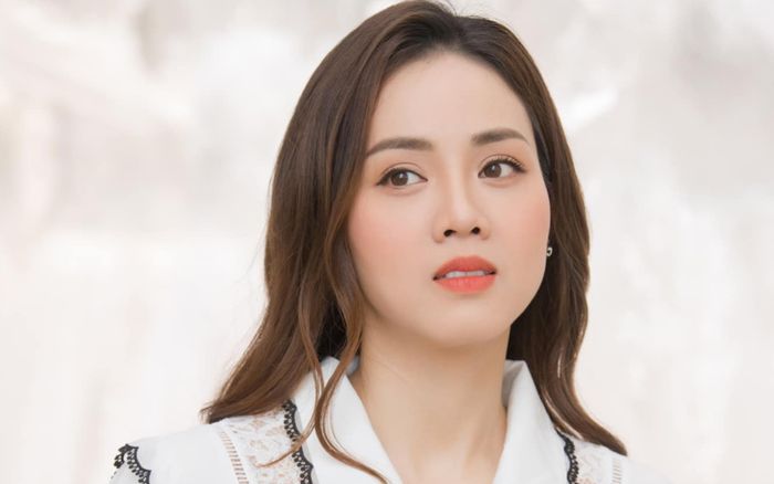 Vợ Công Lý 'khóc ròng' trước số dư tài khoản hiện tại