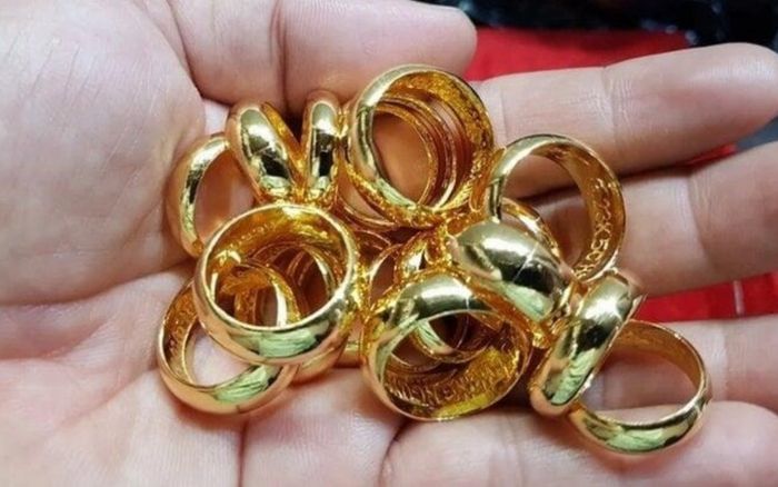 Giá vàng hôm nay (31/12): Vàng nhẫn lao dốc