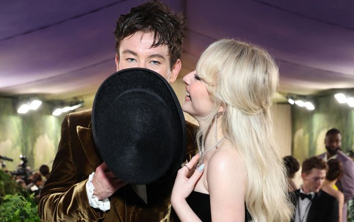 Rộ tin nữ ca sĩ nổi tiếng và bạn trai tài tử chia tay sau 1 năm hẹn hò vì muốn tập trung cho sự nghiệp?