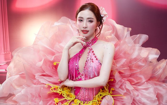 Bố Quỳnh Nga hiếm hoi lộ diện, dân tình hết lời khen ngợi