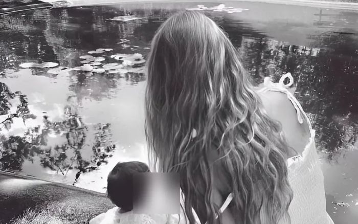 Nữ người mẫu mất tích trong giờ ăn