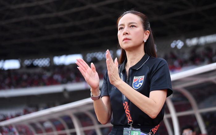 Vì tương lai bóng đá Thái Lan, Madam Pang từ chức trưởng đoàn sau Asian Cup 2023