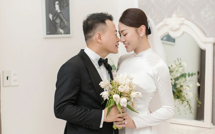 Phương Oanh tiết lộ thời điểm quay lại nghệ thuật sau sinh