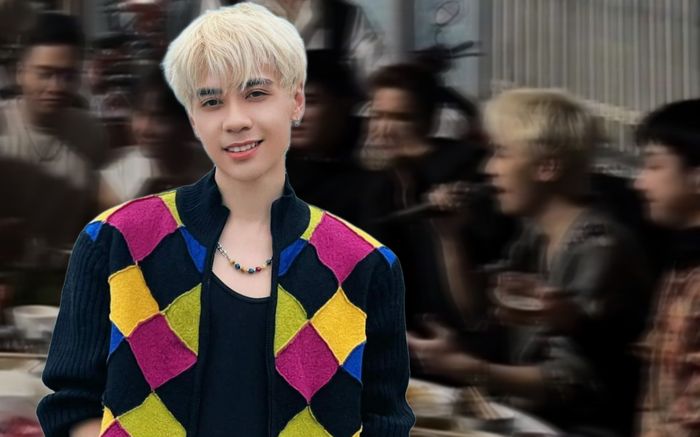 Nam ca sĩ Việt nổi tiếng ở Thái Lan hát karaoke trên bàn nhậu, hút hàng triệu lượt xem