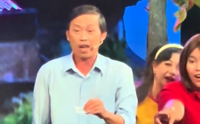 Xôn xao clip NSƯT Hoài Linh đi hát lô tô