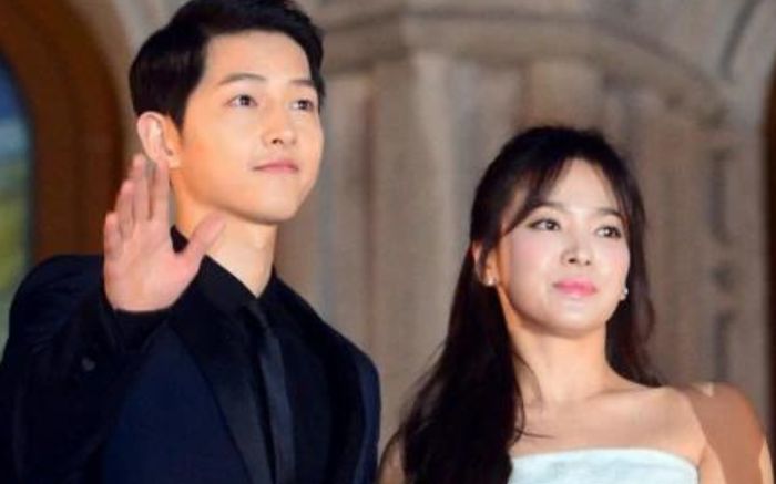 Song Hye Kyo gây bất ngờ khi giáp mặt tình địch, Song Joong Ki vẫn bị réo gọi