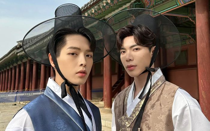 Đức Phúc là 'thủ phạm' khiến ERIK phải đội tóc giả?