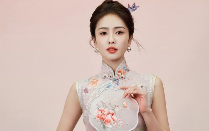 Bạch Lộc và bạn trai thông báo tin mừng sau hơn 3 tháng hẹn hò