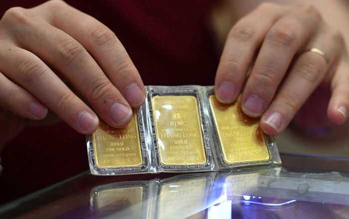 Ngày vía Thần Tài, giá vàng miếng SJC giảm mạnh
