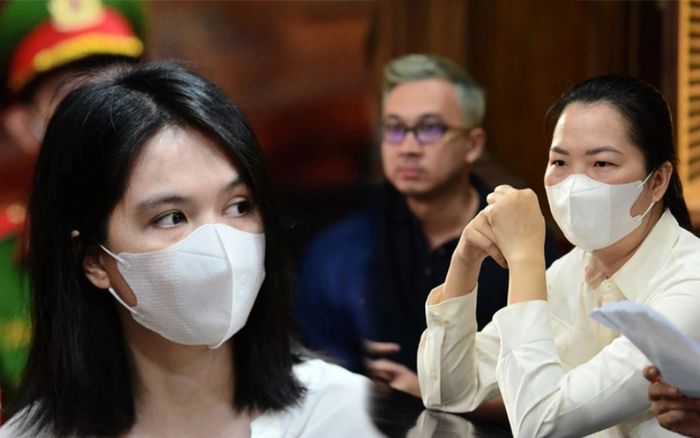 Trợ lý Thúy Kiều và 6 người trong ekip của Ngọc Trinh cũng bị triệu tập đến tòa