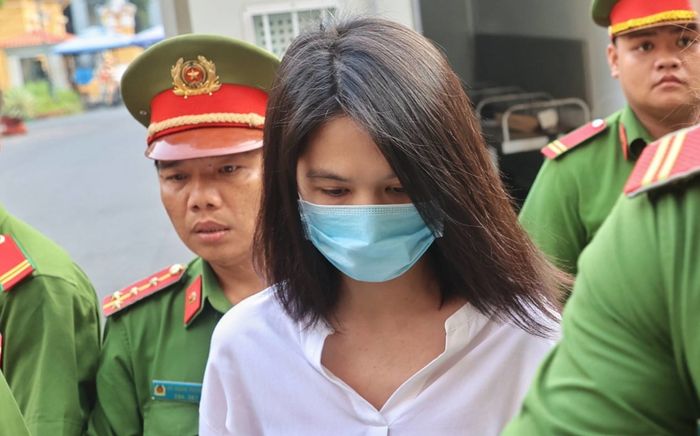 Ngọc Trinh gầy, kém sắc sau 3 tháng tạm giam