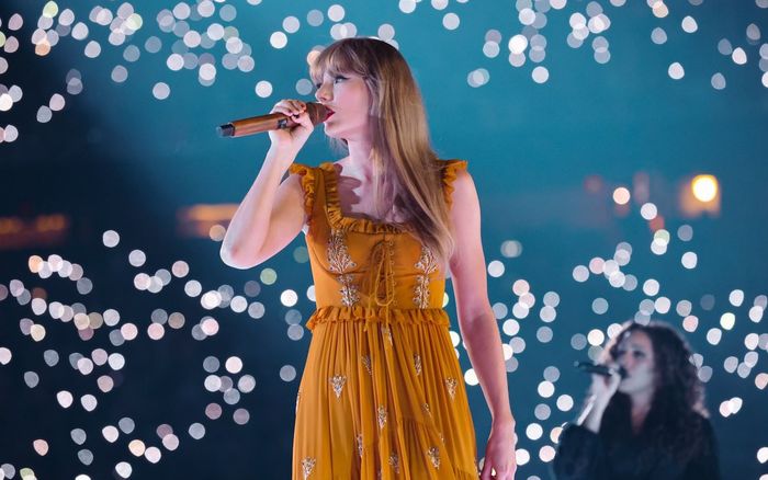 Khán giả Việt đổ xô sang Singapore vì Taylor Swift, nhiều tuyến bay 'cháy vé'