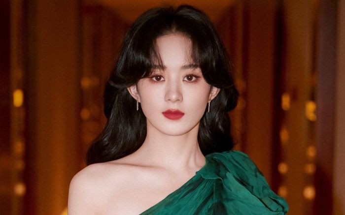 Triệu Lệ Dĩnh chấp nhận từ bỏ cát-xê chục tỷ để đóng phim của Trương Nghệ Mưu