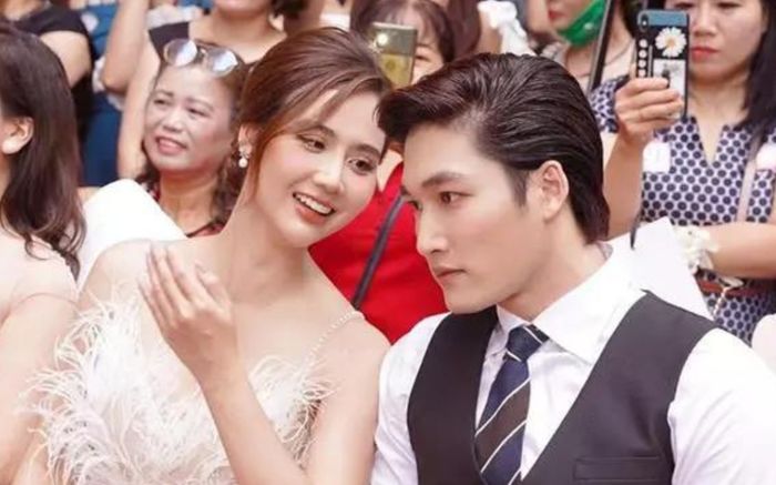 Đình Tú được khen khi có 'người yêu' mới, khác hẳn với thời còn đóng cùng Huyền Lizzie