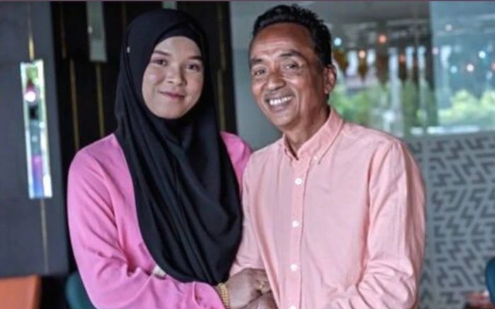 Nam ca sĩ U70 có 8 con riêng vừa cưới thêm vợ trẻ kém 43 tuổi là ai?