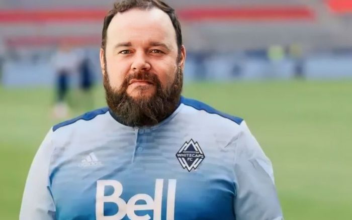 Nam diễn viên nổi tiếng đột ngột qua đời ở tuổi 48, nhiều nghệ sĩ gửi lời chia buồn