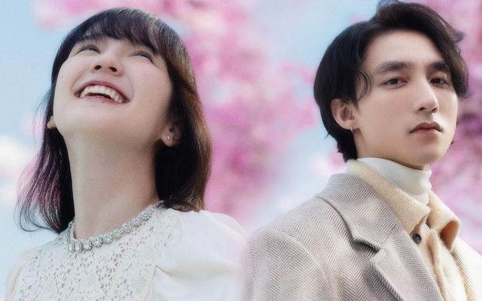 Sơn Tùng khoe visual chuẩn 'nam thần' Hàn Quốc, được khen 'đẹp đôi' với Hải Tú