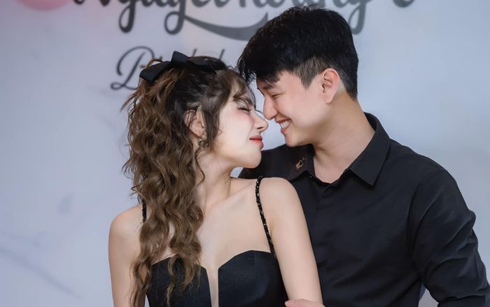 Bạn gái Huỳnh Anh bật mí cách 'giữ lửa' tình yêu với 'nửa kia' kém tuổi