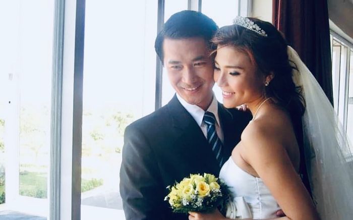 Thúy Diễm bị đào lại ảnh cưới cách đây 14 năm với một sao nam Vbiz: Không phải Lương Thế Thành!