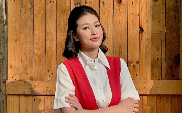 Hoa hậu Thiên Ân thay đổi phong cách sau khi cắt mái tóc dài