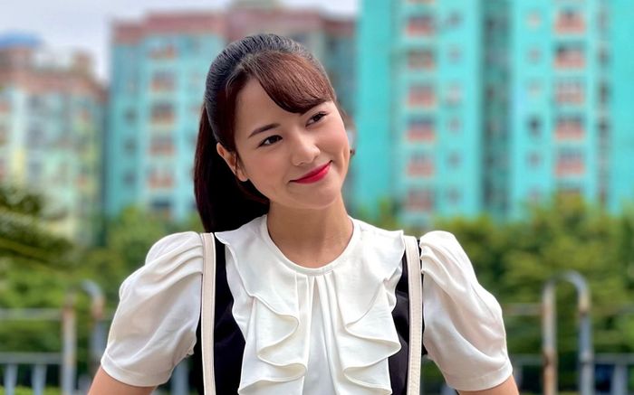 Nhan sắc 'bà xã' Thanh Sơn gây sốt