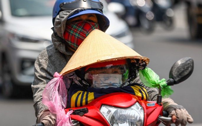 Miền Bắc đón đợt nắng gắt, đỉnh điểm nắng nóng rơi vào ngày nào?