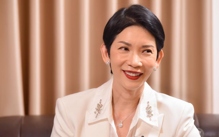 Siêu mẫu Xuân Lan: 'Đâu phải chỉ showbiz mới có tiểu tam!'