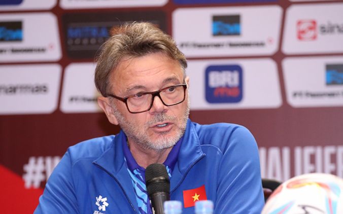 HLV Troussier: Indonesia sẽ đá phòng ngự, hoặc tấn công phủ đầu