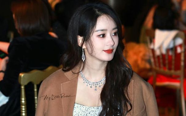 Triệu Lệ Dĩnh thông báo nhận trái ngọt với bạn trai sau thời gian dài hẹn hò