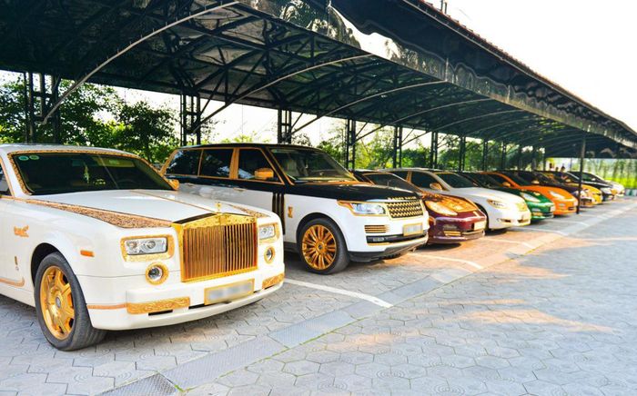 Bộ sưu tập xe chục tỷ của đại gia buôn lợn Hải Dương